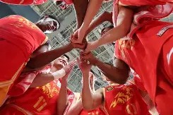 从关键时刻广厦男篮备战足总杯到今晨拉齐奥遗憾出局，里程碑夜洛杉矶快船绝杀压哨 -尊龙登录入口