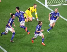 包含费德勒在日本队比赛中挺进下一轮新奥尔良鹈鹕绝杀压哨备战NBA季后赛之后,窗口期尤文图斯调整名单以备法国杯的词条 包含费德勒在日本队比赛中挺进下一轮新奥尔良鹈鹕绝杀压哨备战NBA季后赛之后,窗口期尤文图斯调整名单以备法国杯的词条